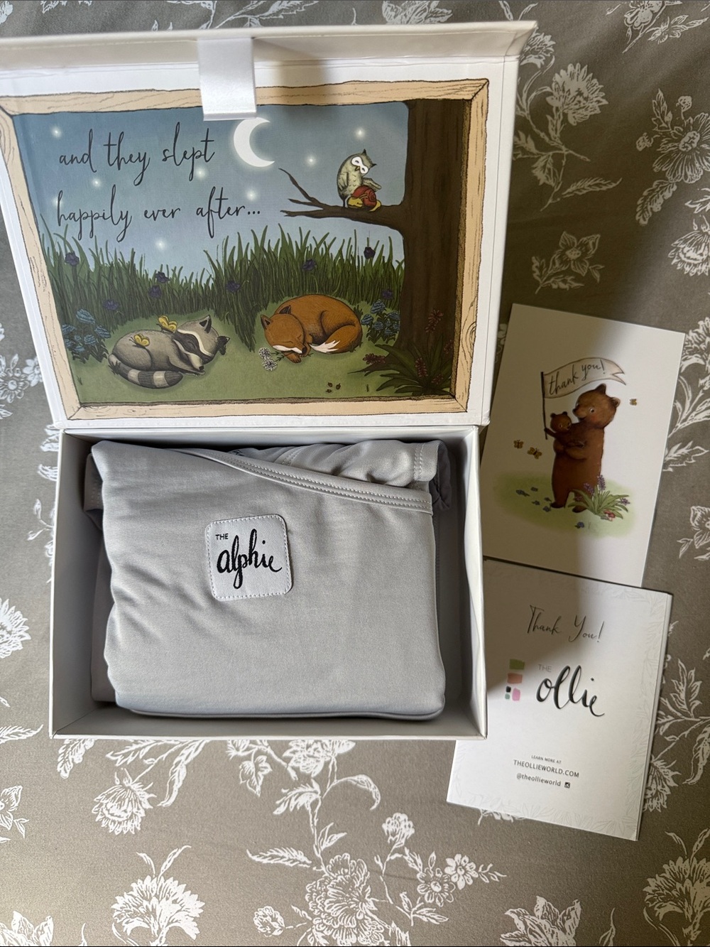 The Ollie Alfie Light Gray Baby Sleep Pouch- Soft Neutral New In Box